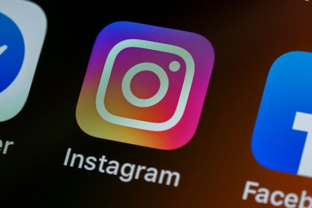 Instagram začíná testovat AI chatboty, které si mohou vytvořit sami uživatelé