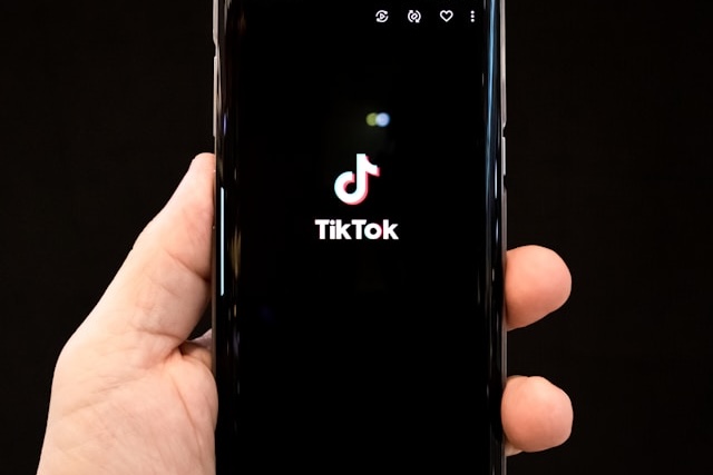 TikTok Lite v EU stahuje odměny