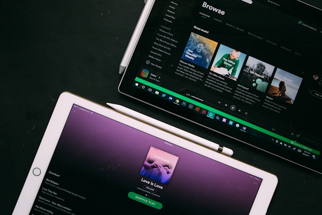 Spotify testuje videa při přehrávání audioknih